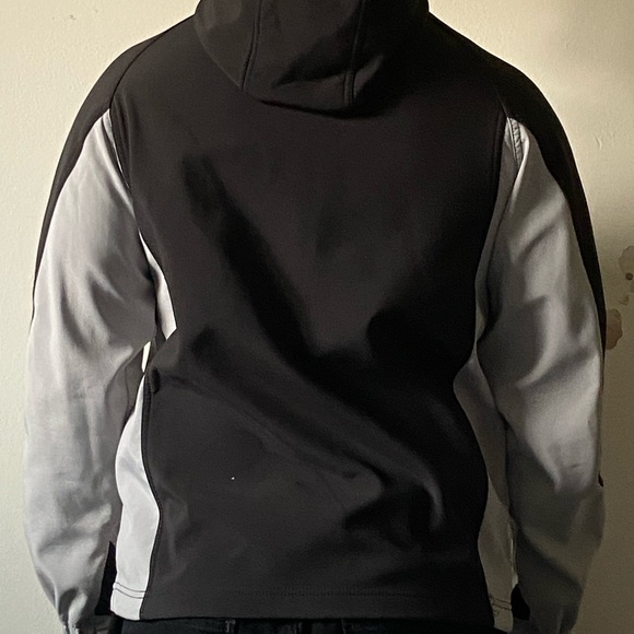 Roots Jacket - Picture 2 of 2